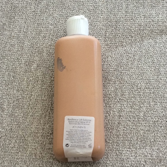 Estée Lauder Foundation Dram - Picture 3 of 5